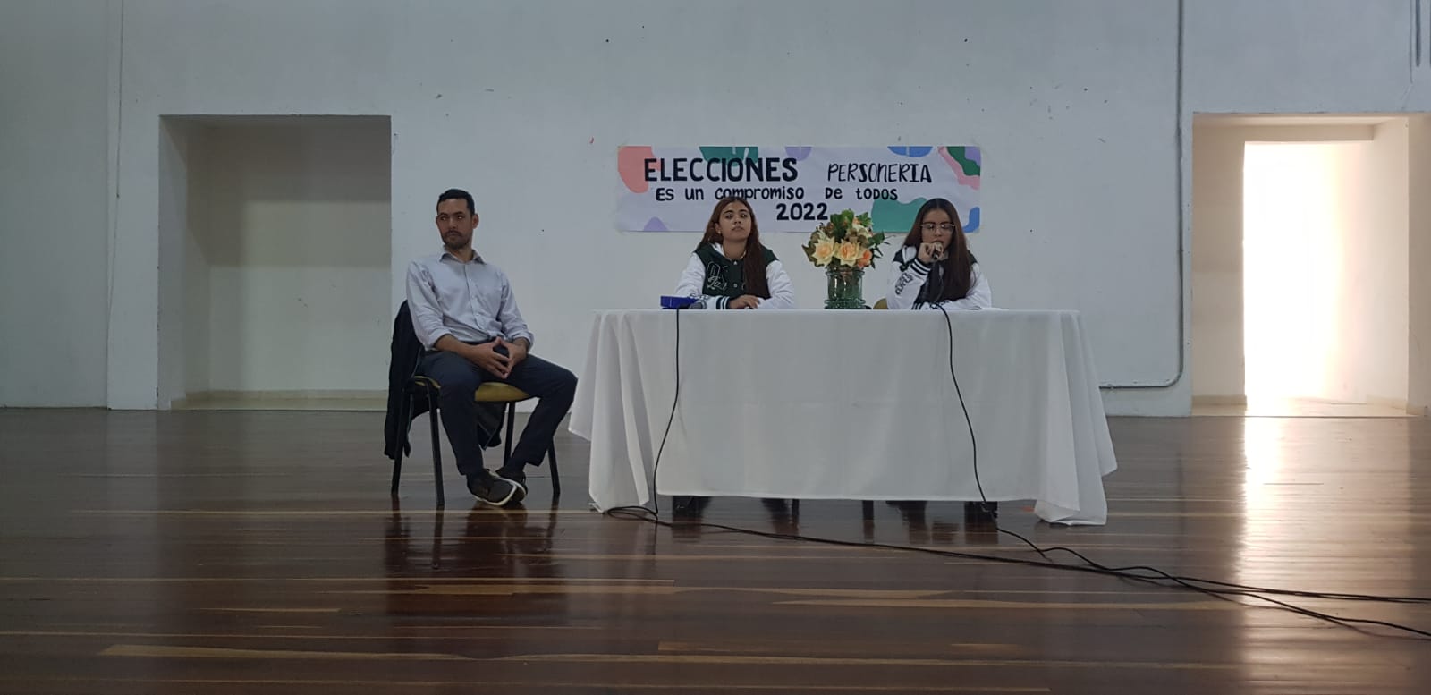 Debate Personer A Estudiantil Centro Educativo Neosistemas